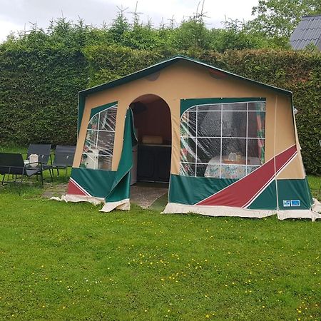 Hotel Ingerichte vouwwagen Wijster Exterior foto